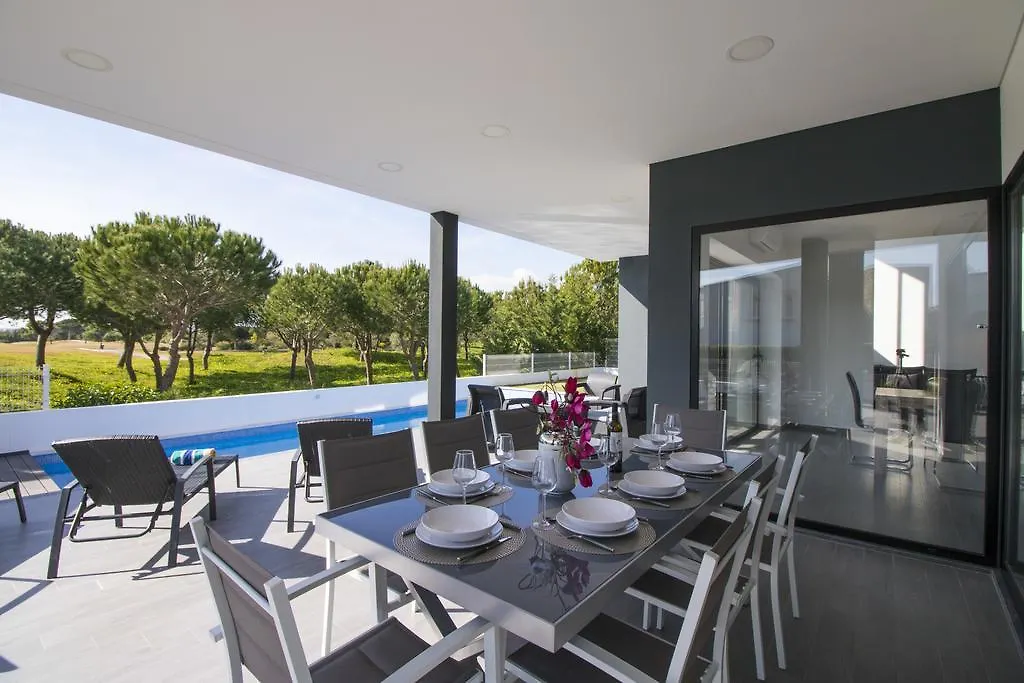 Villa Paris Vilamoura 0*,