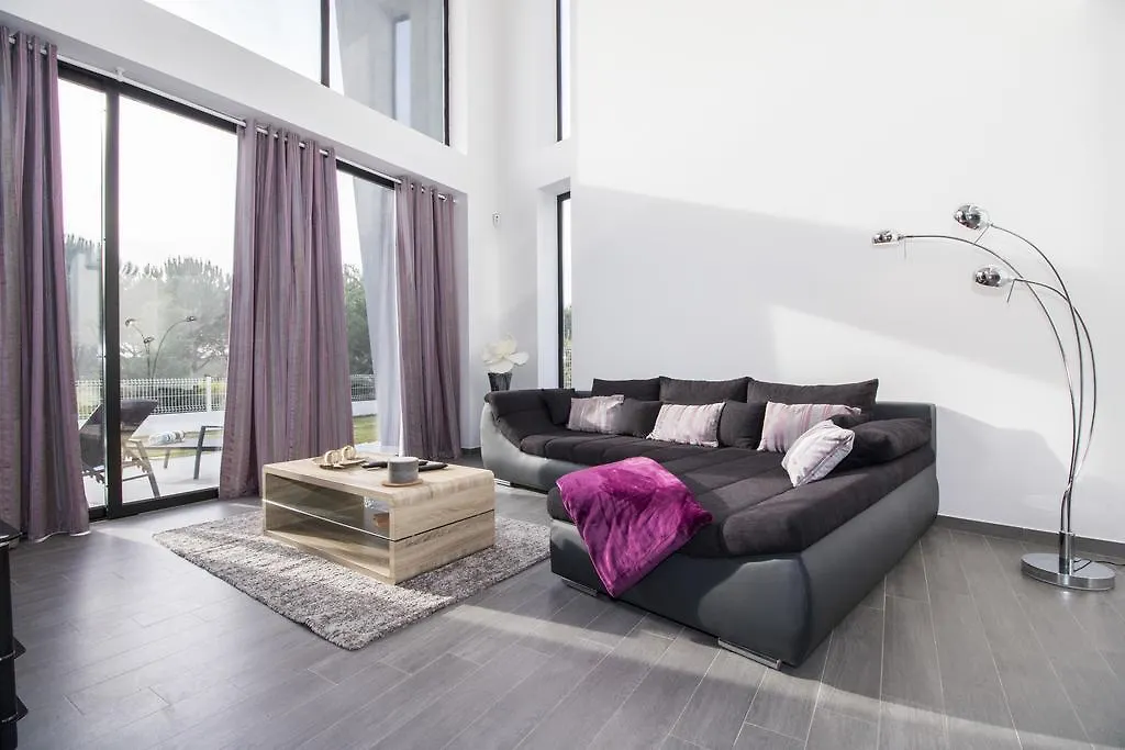 Villa Paris Vilamoura 0*,
