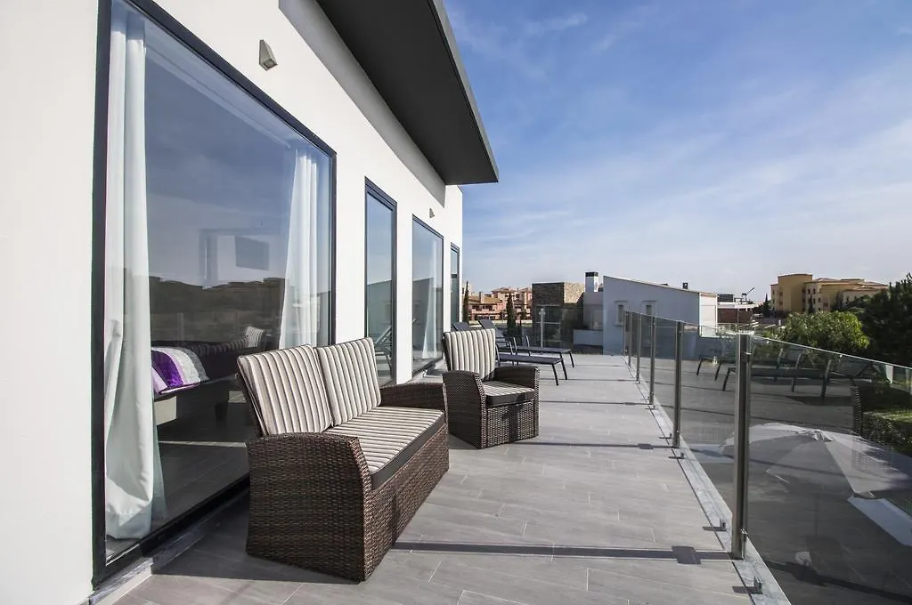 Villa Paris Vilamoura 0*,